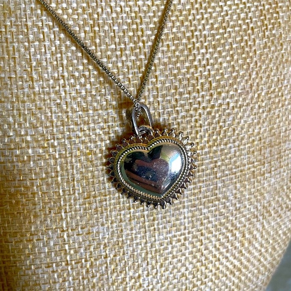 Sparkly Silver Heart Pendant Necklace - Picture 6 of 7